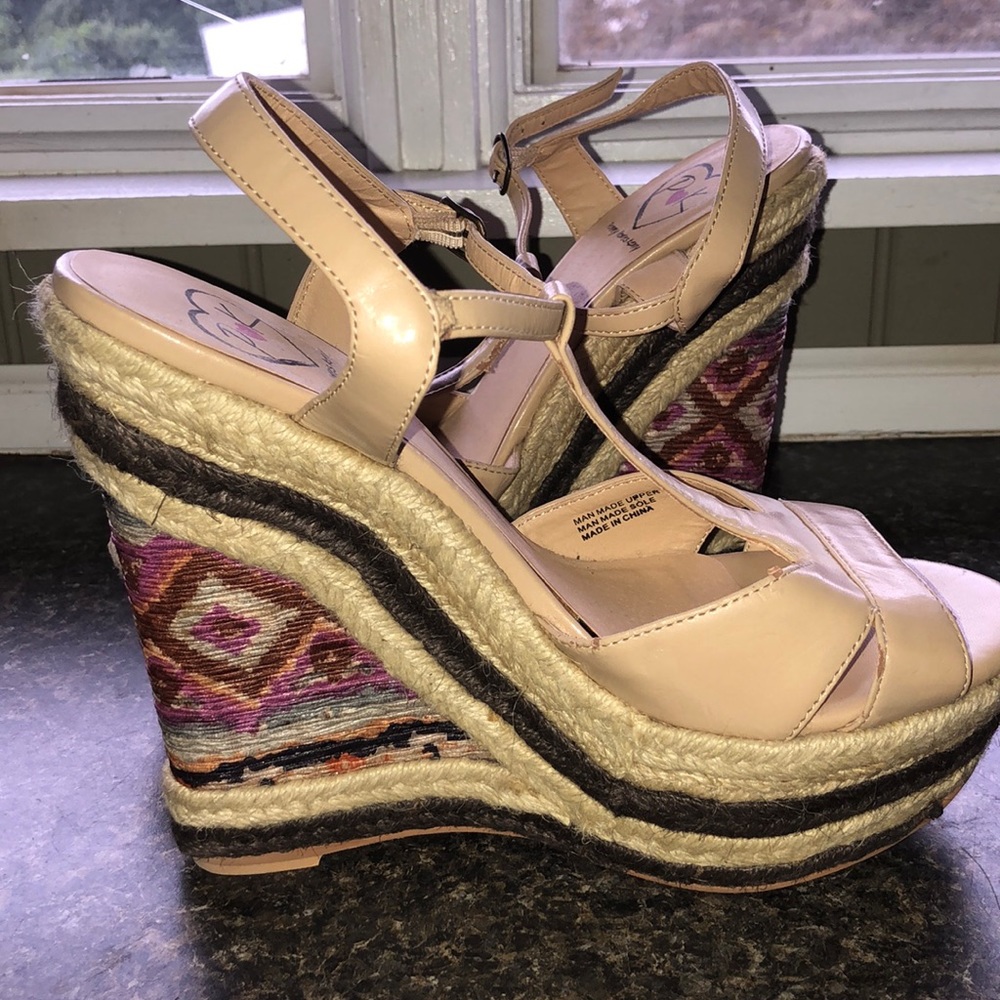 Penny loves Kenny colorful aztec patterned wedge